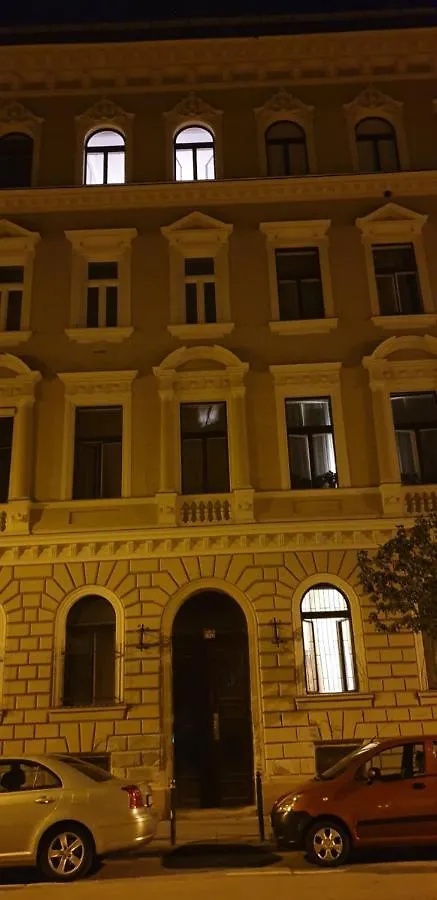 Modern Design Apartment In The City Center Budapest